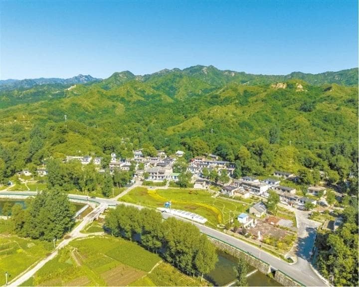 河北保定：绿水青山千重景 太行步道赋新篇