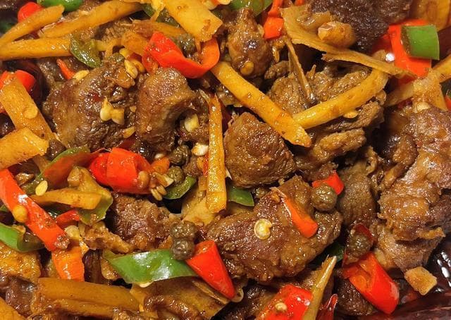 仔姜鸭这样做超美味，做法超简单，香辣入味，嫩滑爽口，超下饭