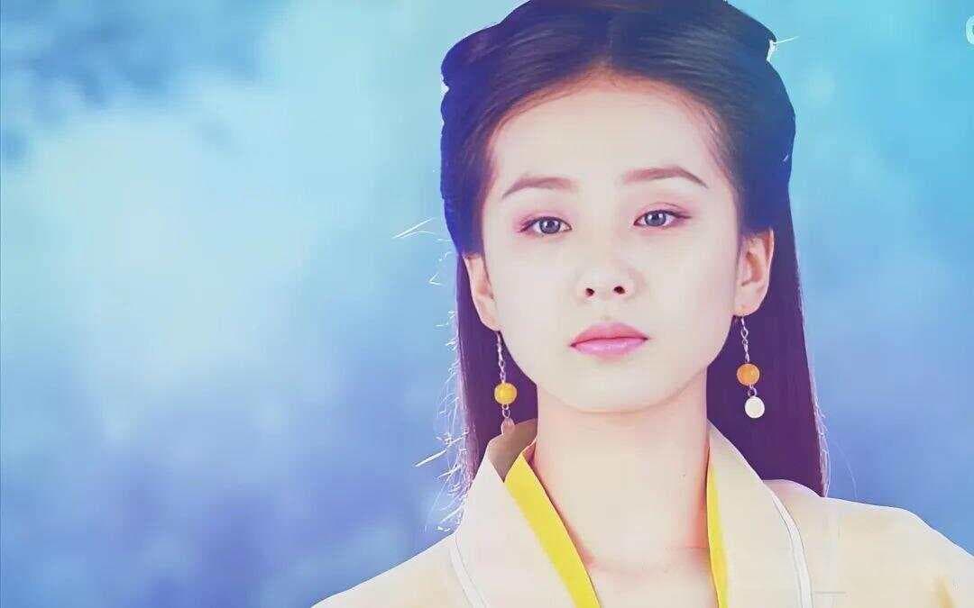 金庸笔下9大女性高手排名，黄蓉第7，黄衫女垫底，第1名是位少女