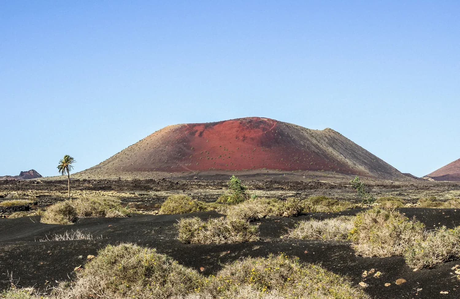 涠洲岛火山探秘：南湾火山喷发奇观