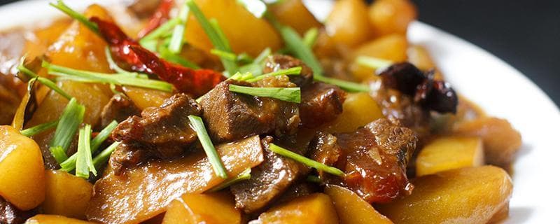 土豆炖鸡块的功效与作用