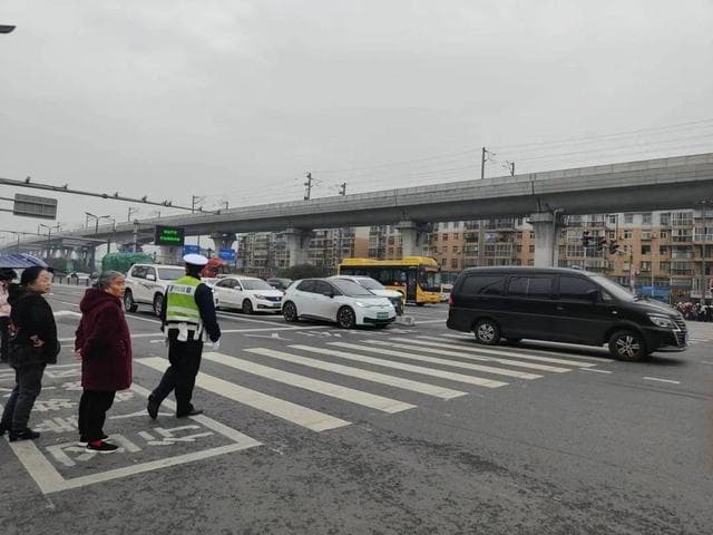 成都开启第二批次治堵：打通“断头路”增加二环匝道，范围扩展至20个区（市）县