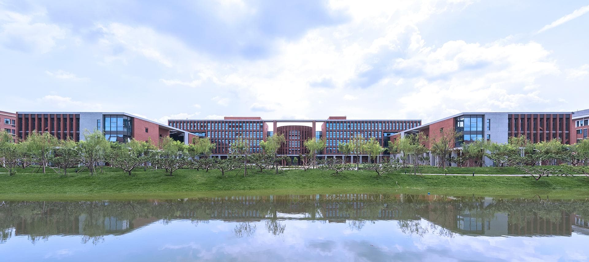 天津大学土木工程学院与环境学院新校区设计：以"成长小镇"理念打造现代化校园空间