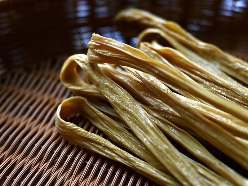 荷包蛋煨腐竹：食材简单味道不简单