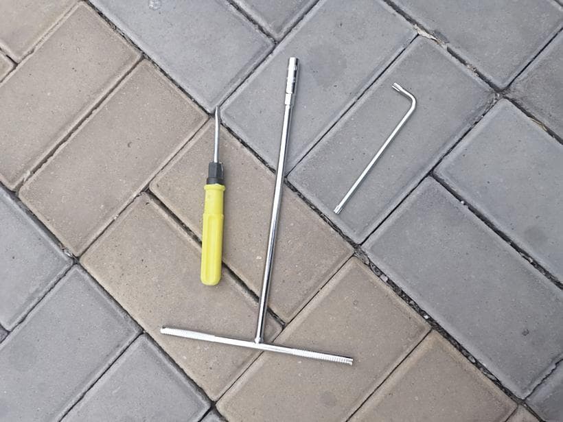 爱车维修记：后备箱锁块集成维修指南