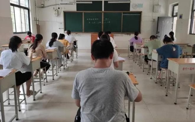 古代科举制与现代高考：历史的对比和反思
