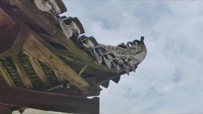 探访张家界伞家湾村：200年土家吊脚楼群里的文化传承