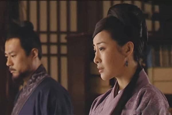 高瀚文成为官商后裕王妃真的能像她保证的那样一直保全高瀚文吗？