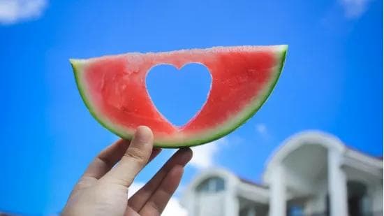 银龄健康 | 老年人异常排泄居家照护指南