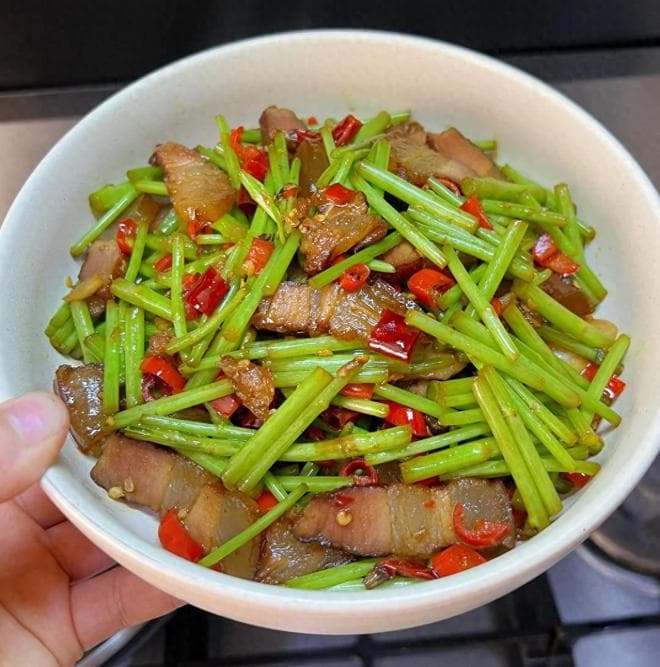 除夕年夜饭必吃的6道腊味小炒，美味又营养，让你的餐桌红红火火