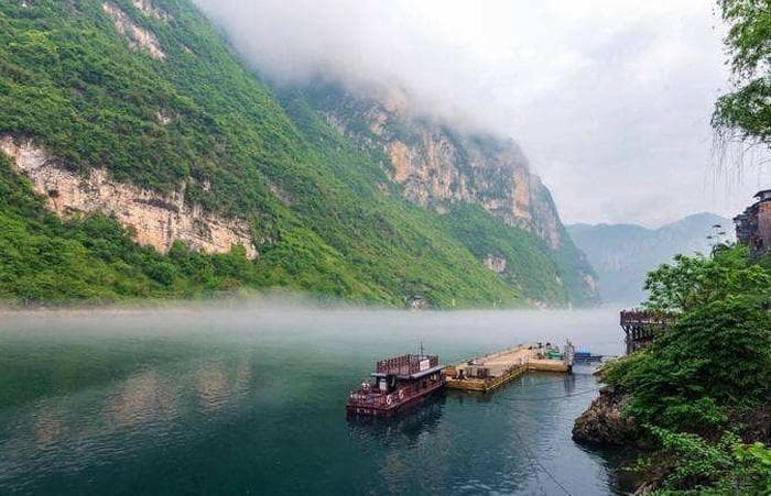 重庆旅游：自由行还是跟团游？这份攻略帮你轻松决定