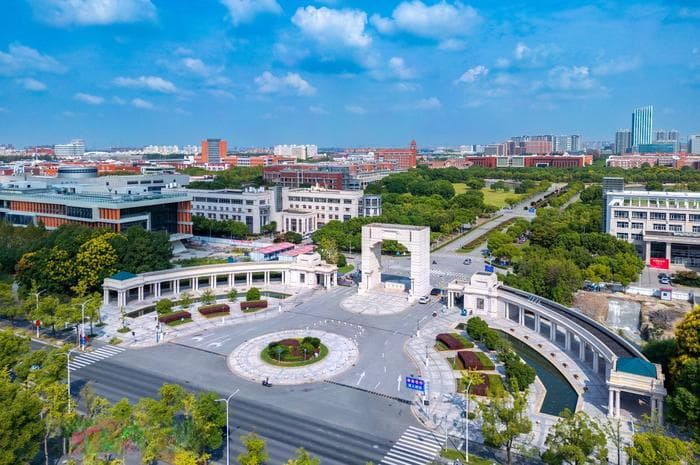 全面放开转专业新成立人工智能学院，上海交大本科招生计划更新