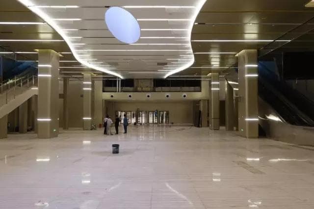 地下商业空间设计：主题化场景与自然元素的完美融合