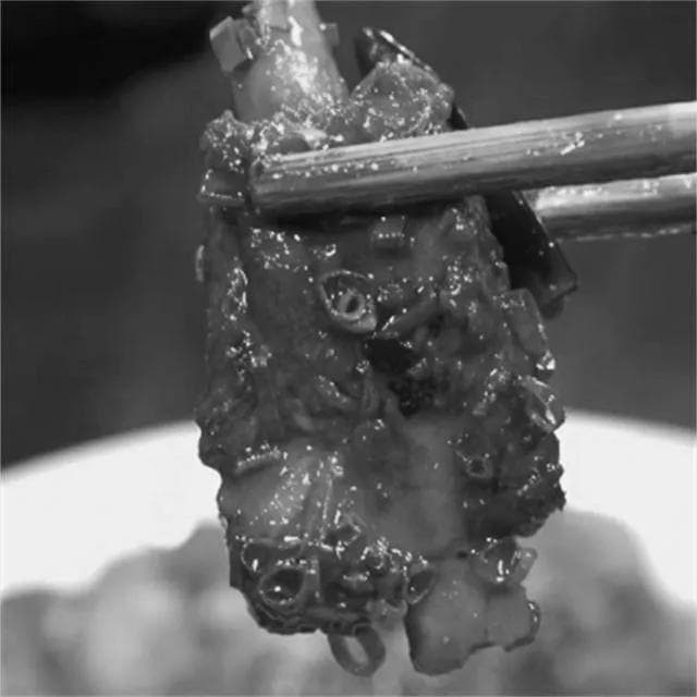 土豆排骨红烧的做法，做法简单，土豆软糯，排骨嫩滑超下饭