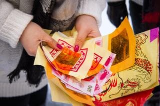 中国人烧钱的习俗为何源远流长？| 清明节