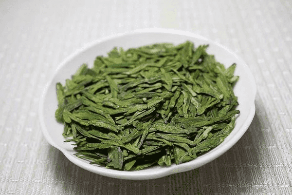 一杯清香入心田，龙井茶冲泡指南