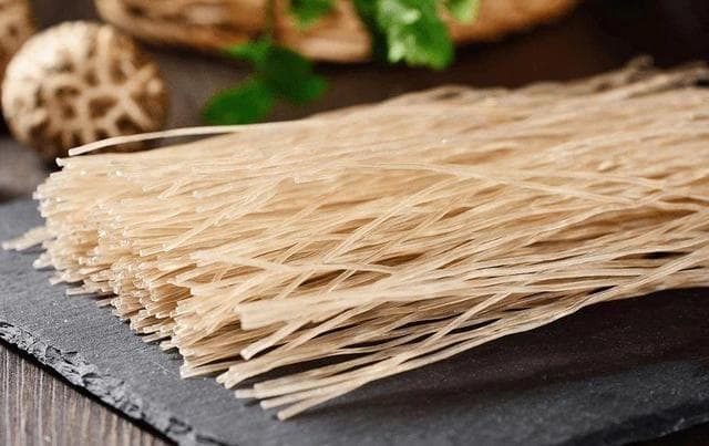耐煮就是好粉条吗？辨别“假粉条”看这4点，符合2点才是真红薯粉
