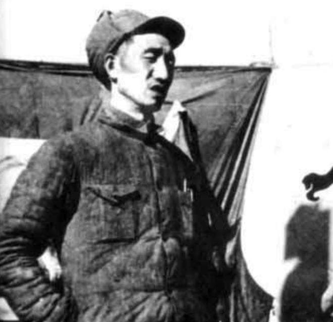 新中国开国将帅中，有4位擅长指挥大兵团作战，他们分别是谁