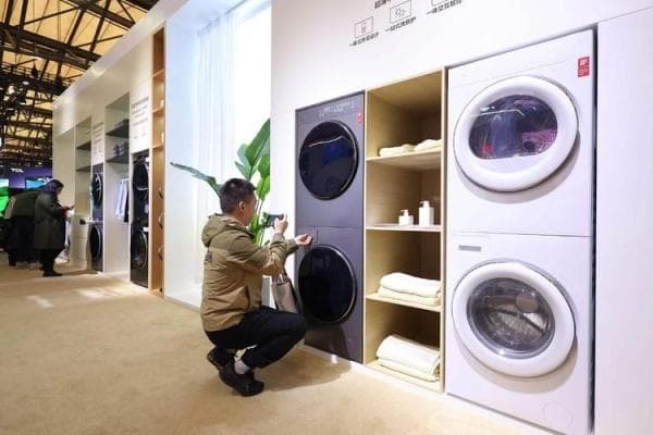 政策助力家电行业V型反转，2025年内外销持续向好