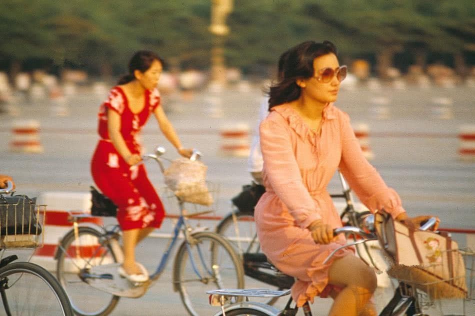 50~90年代老照片：用图带你看最真实的历史，有没有你的记忆