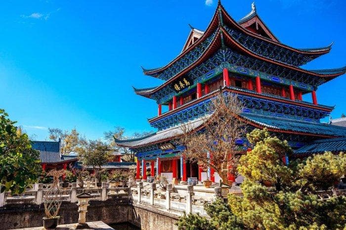 云南旅游景点排行榜前十名，排第一名是丽江古城