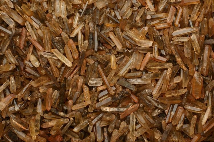 茶晶 SMOKY QUARTZ｜慢溫水晶天然礦石知識庫