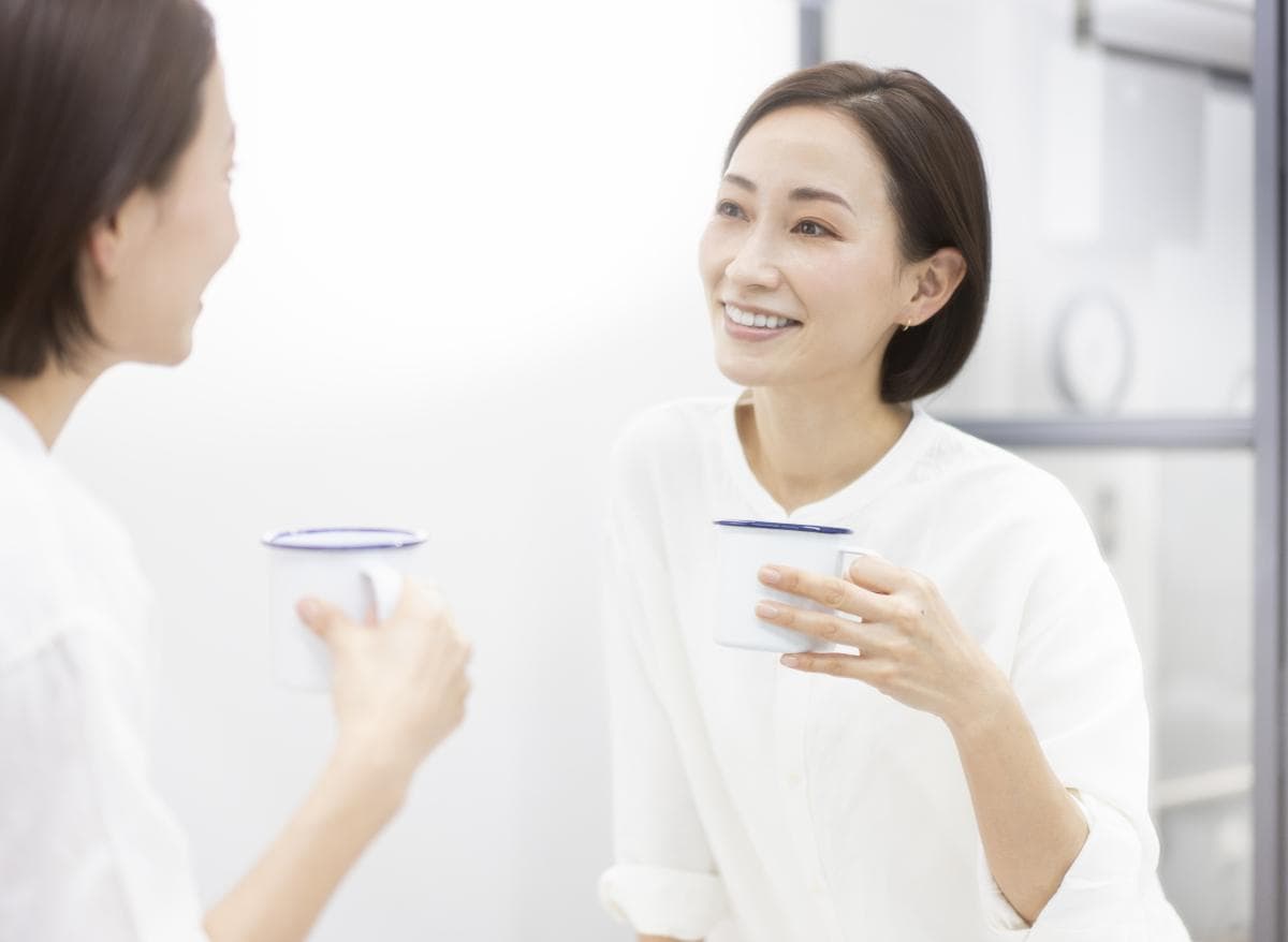 吃完饭后是否及时漱口？漱口对口腔健康有何重要性？