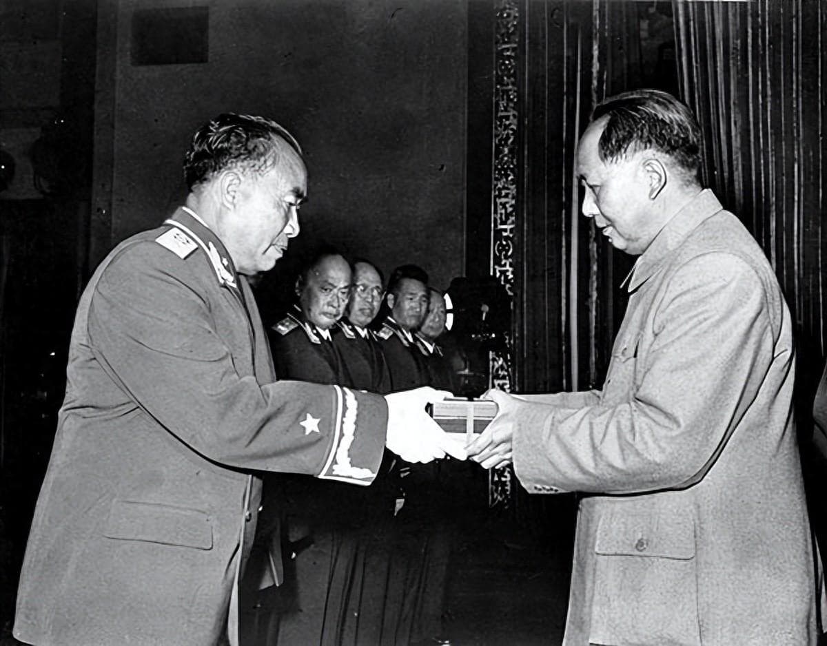 彭林刘徐粟，开国“五虎上将”不同时期战功比较，及战略战术横评