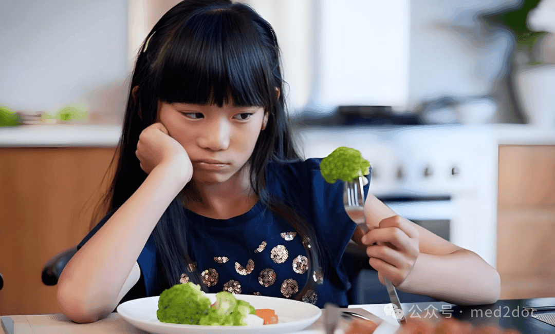 别让“饮食失调”悄悄找上孩子！家长必知的11个预警信号