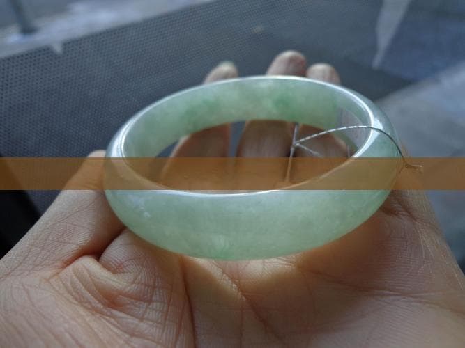 金镶玉：传统尊贵饰品的科学健康价值，尤其适合女性