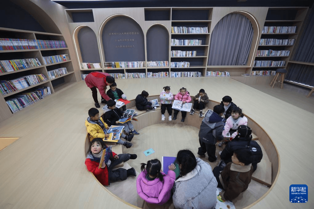 张建国：全面推进数字时代农家书屋智慧转型