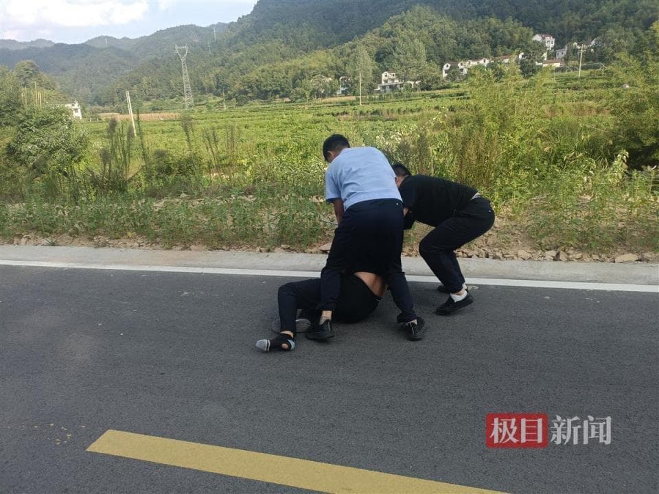 20分钟，人赃俱获！英山警方快速破获一起入室盗窃案