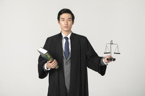 法律责任免除的形式有哪些