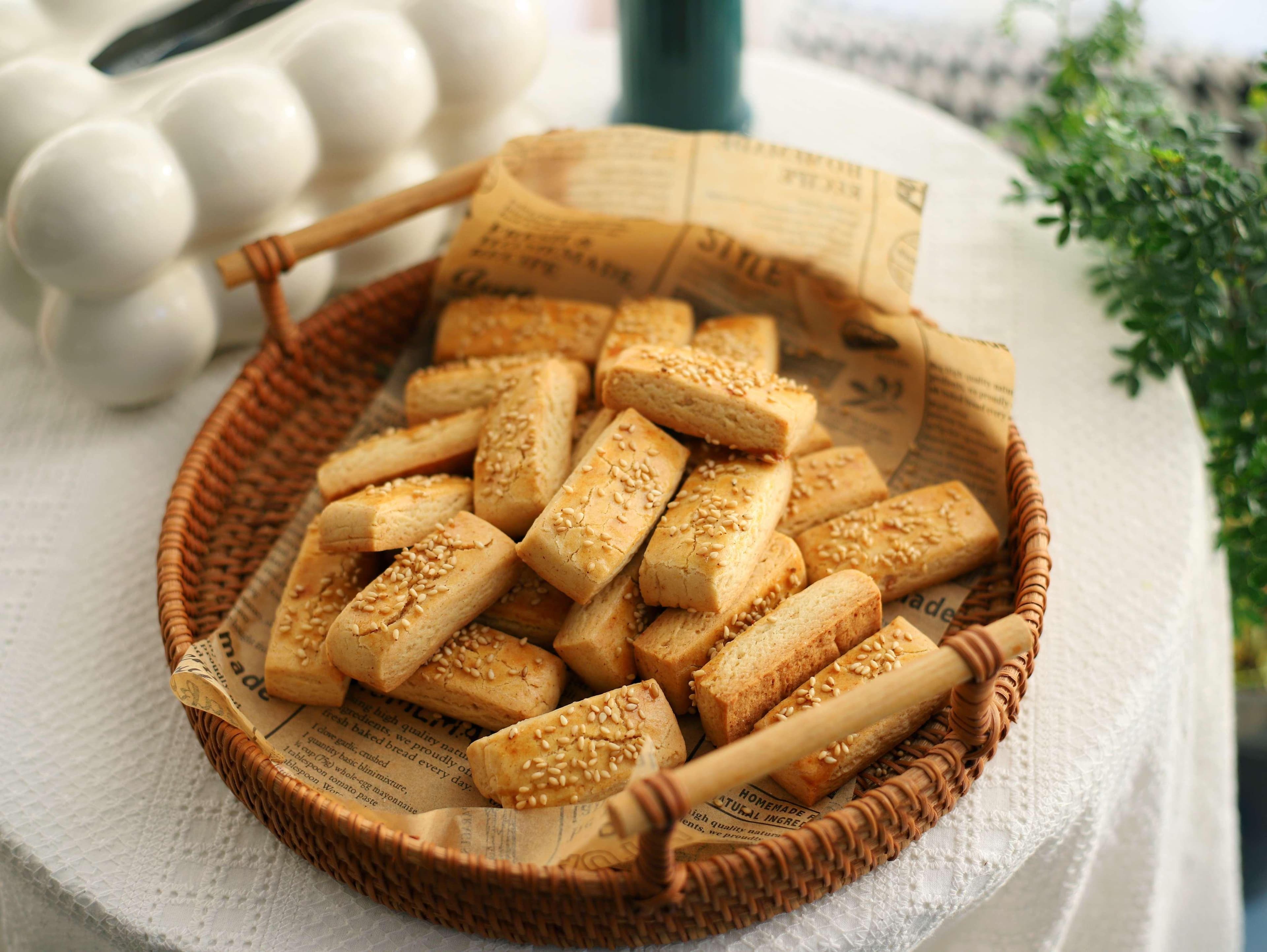 过年必备的东北传统老式点心，酥脆掉渣，搅一搅烤一烤，出炉抢光