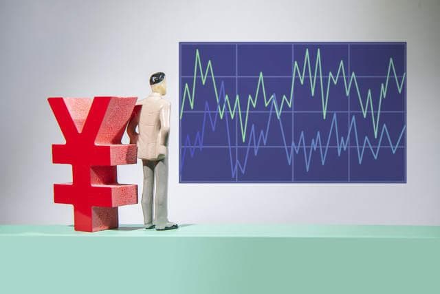 股票持有的策略有哪些？这些策略的实施需要注意什么？