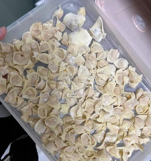 手工云吞，自制美味（用手包云吞）