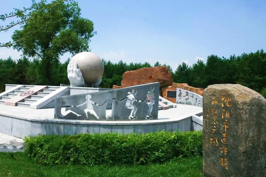 穿越古今的安息之地：探索中国现代墓园文化的传承革新与融合之美