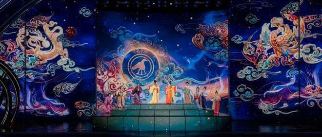 四朝纹样亮相春晚，《年锦》展现中华文化传承创新
