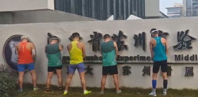 马拉松“尿点频现” 速度之外，更需公德