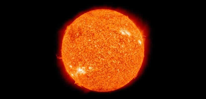 太阳：特征、生命周期及其重要性