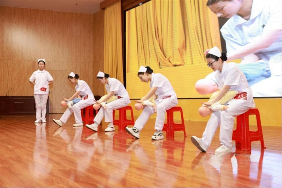 湖北医药学院：“救”在当下，“育”见未来
