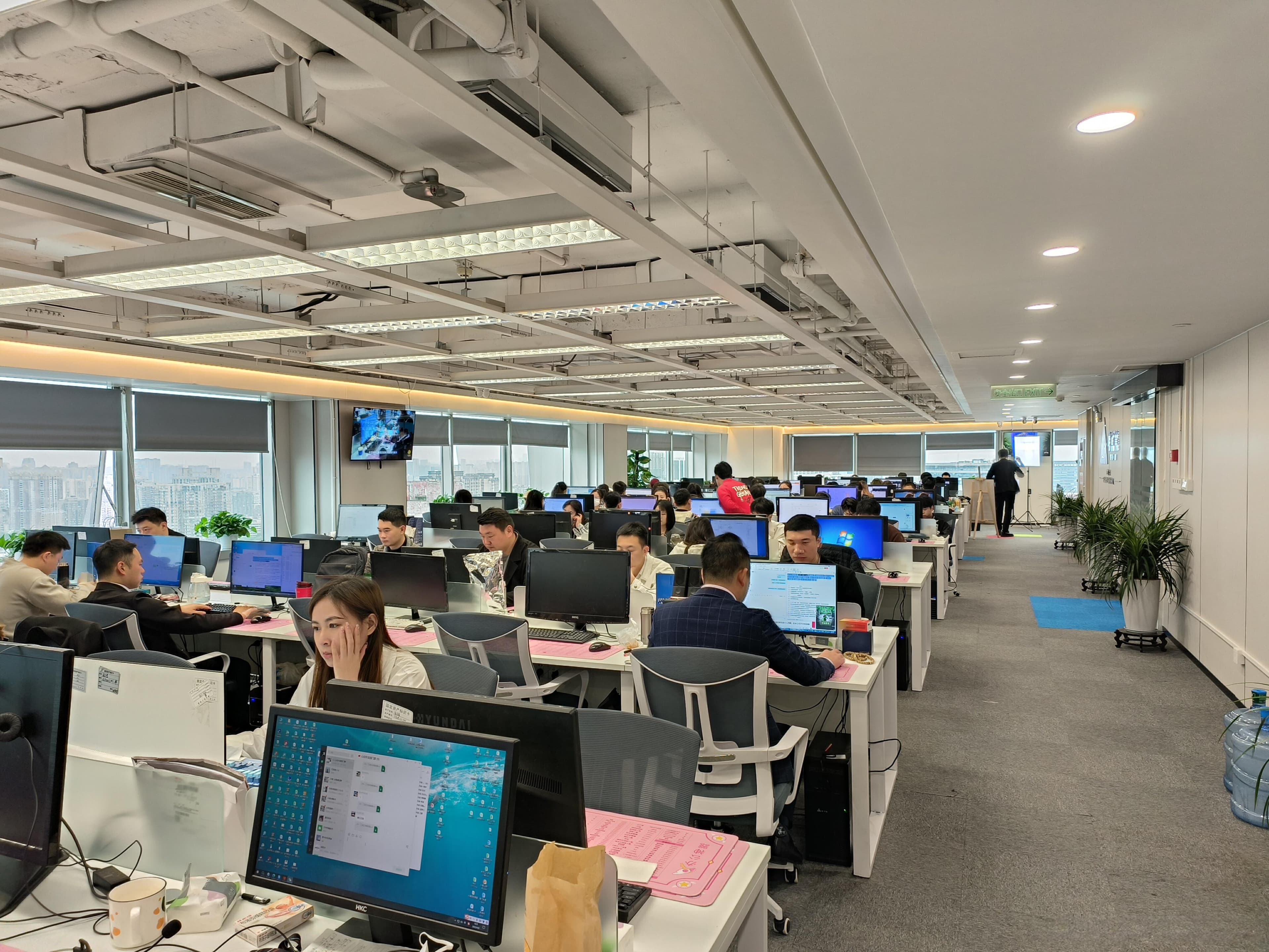 优优嗨聚集团：个人债务优化，重塑财务健康的策略