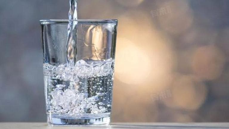 盐水漱口的功效与作用