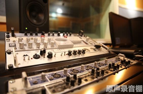 大提琴演奏技巧：左手运用详解
