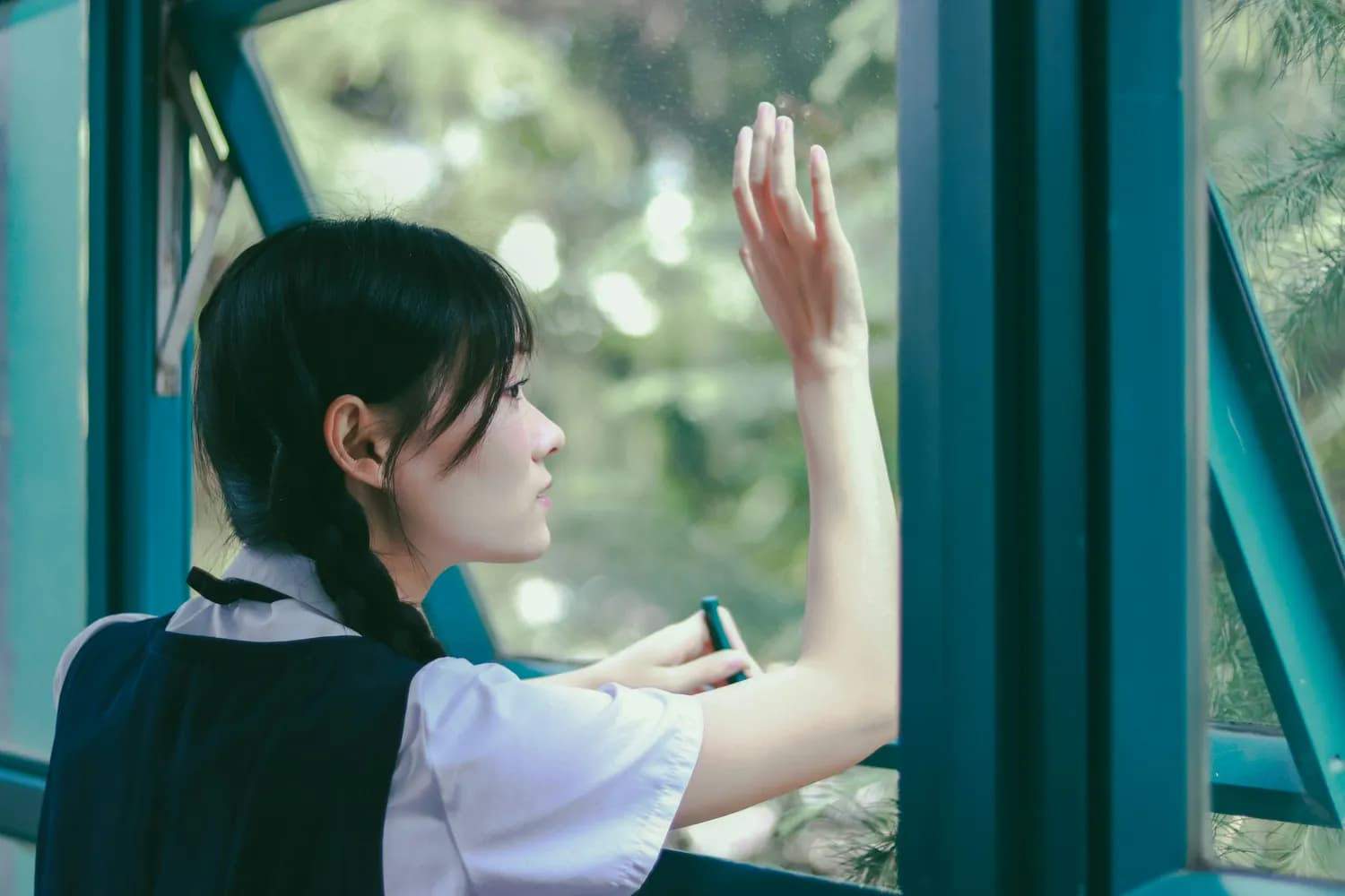 从校服到偶像装：乔可星的闪耀蜕变
