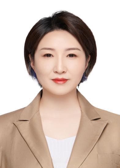 整形医生纳俊蓉：动态纹 vs 静态纹，改善方法全不同！