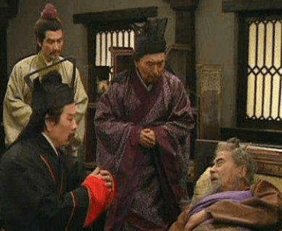 历史上曹操要血洗徐州的原因是什么？与曹嵩有何关系