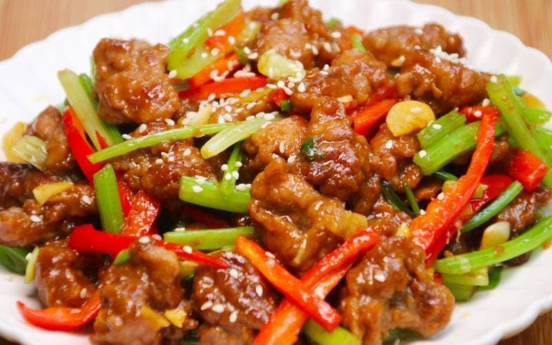 家常炒牛肉：烹饪步骤与技巧分享