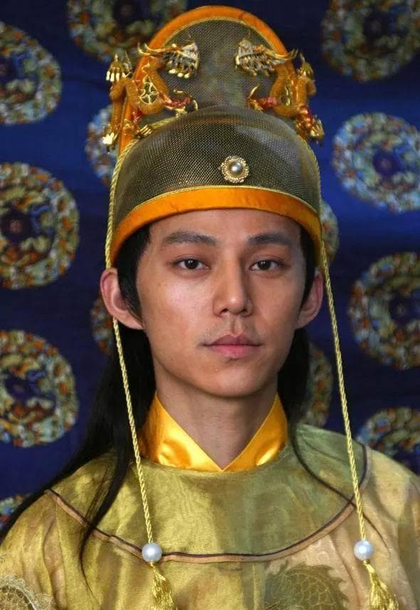 朱见深有很多孙子，为何会选择嘉靖继位？朱厚照的遗言很重要