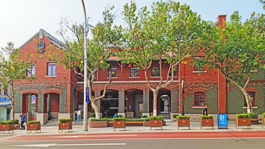 站口藏在老建筑里！这个地铁站成为城市更新山东“样板间”